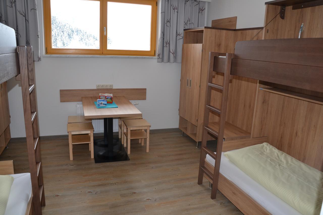 Jugendpension Müllauerhof Saalbach-Hinterglemm Exterior foto
